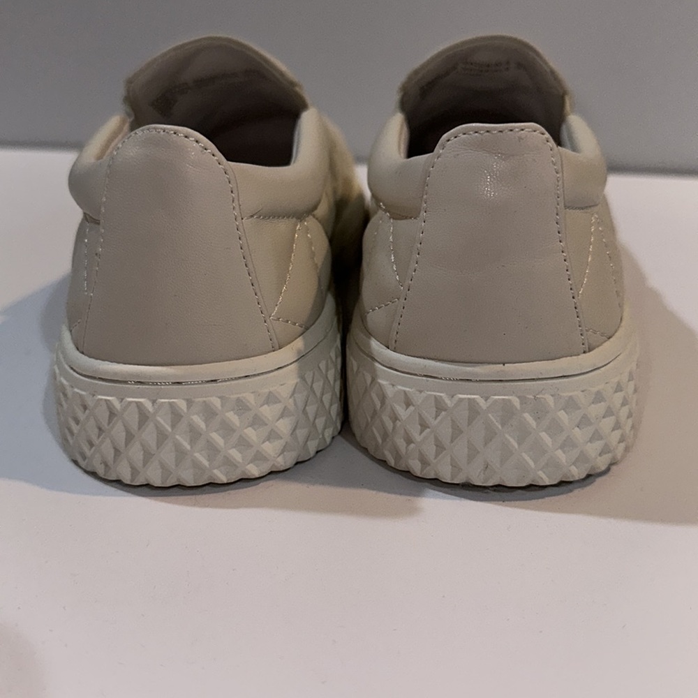 Aerosols Aware Quilted puff sneakers women 6.5 - Picture 4 of 5